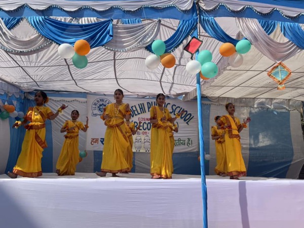 School life at I.G. Delhi Public School, photo 16 of 29