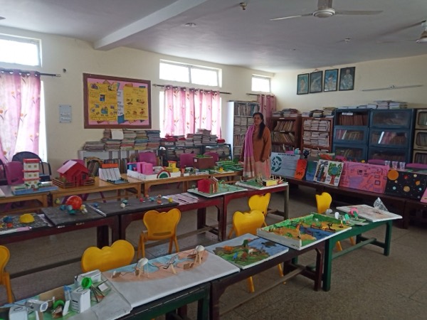 School life at I.G. Delhi Public School, photo 4 of 29